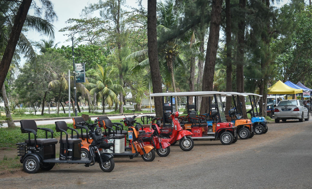 Electric golf scooters vs push buggies: what a full 18 actually costs your legs