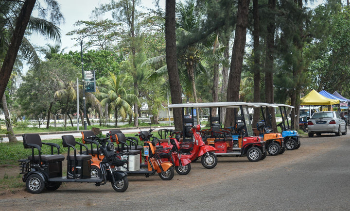 Electric golf scooters vs push buggies: what a full 18 actually costs your legs